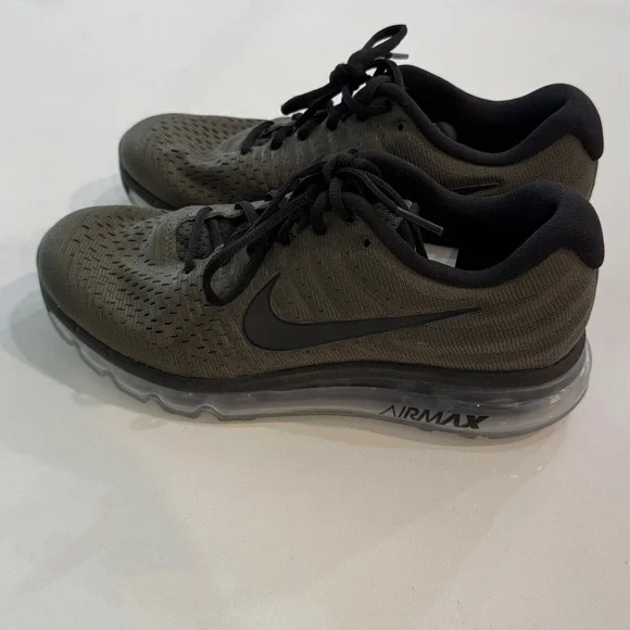 Nike Air Max 2017 Cargo Khaki Running Shoes - Style 849559-302. Size 7